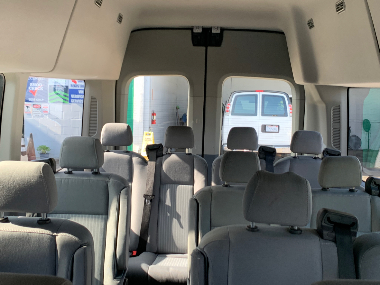 Ford Transit Wagon T-350 148" EL High Roof XLT Sliding RH Dr DRW 2017