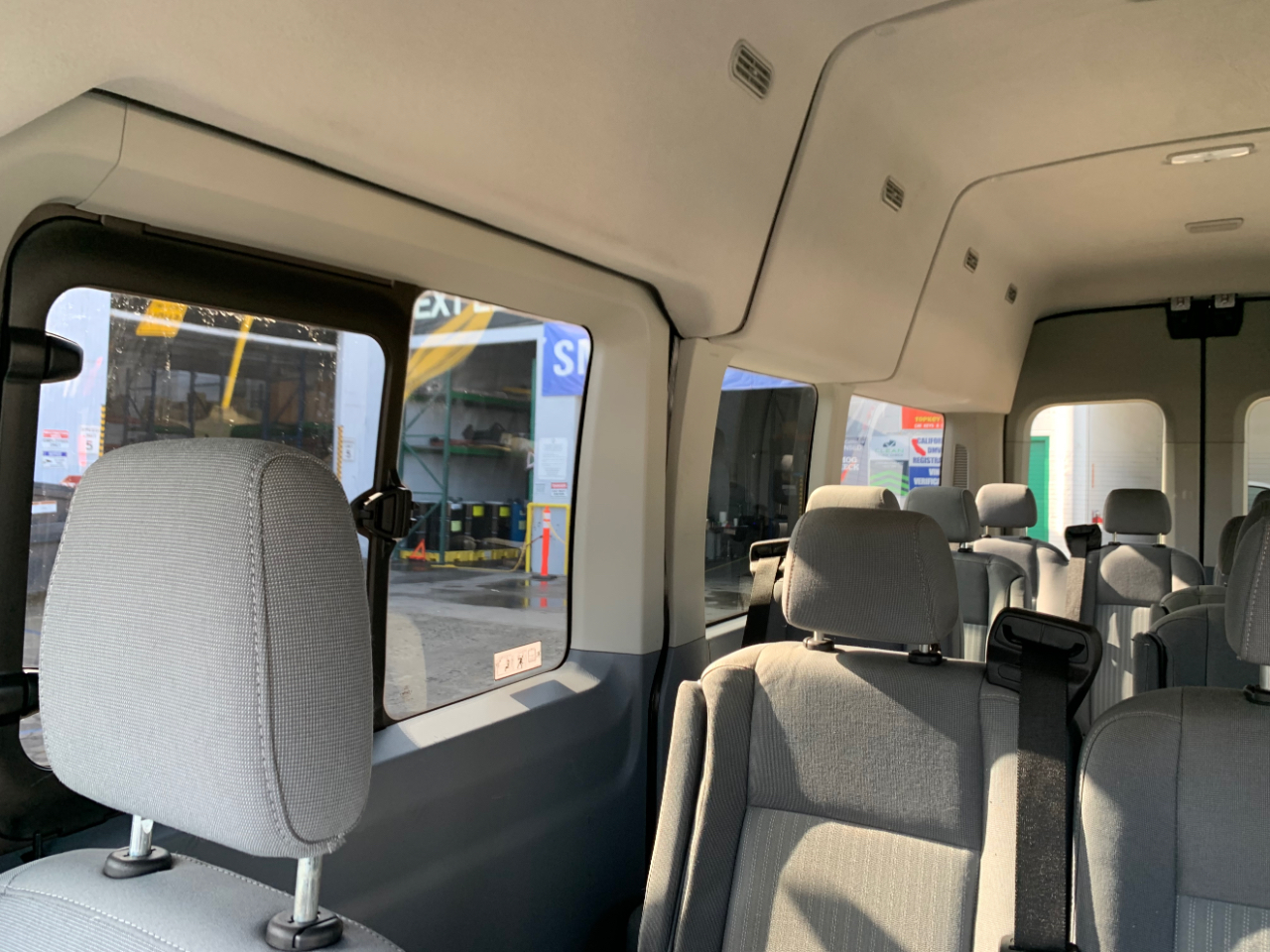 Ford Transit Wagon T-350 148" EL High Roof XLT Sliding RH Dr DRW 2017