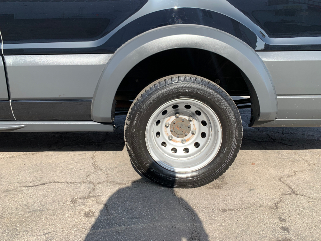 Ford Transit Wagon T-350 148" EL High Roof XLT Sliding RH Dr DRW 2017