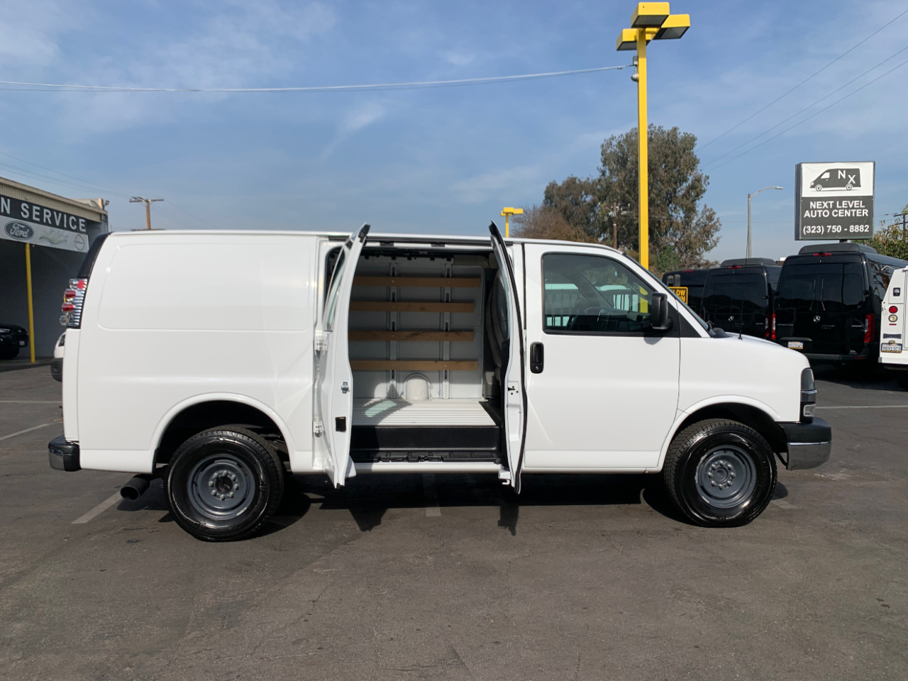 Chevrolet Express Cargo Van RWD 2500 135" 2019