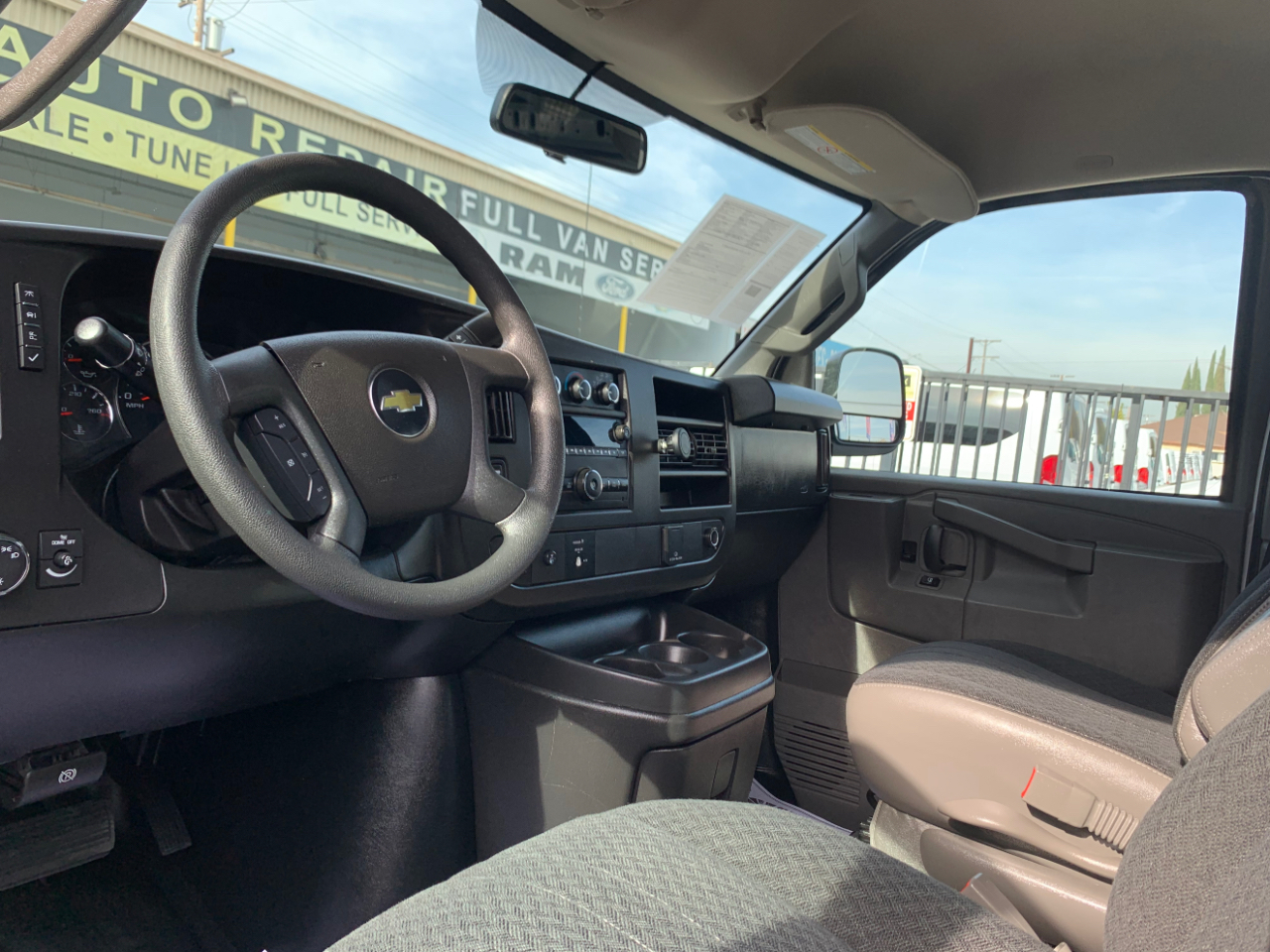 Chevrolet Express Cargo Van RWD 2500 135" 2019