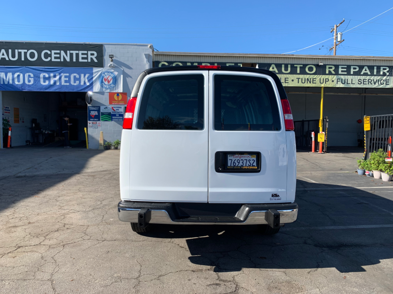 GMC Savana Cargo Van RWD 2500 135" 2017
