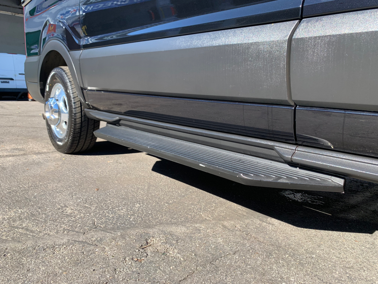 Ford Transit Passenger Wagon T-150 130" Low Roof XLT AWD 2020