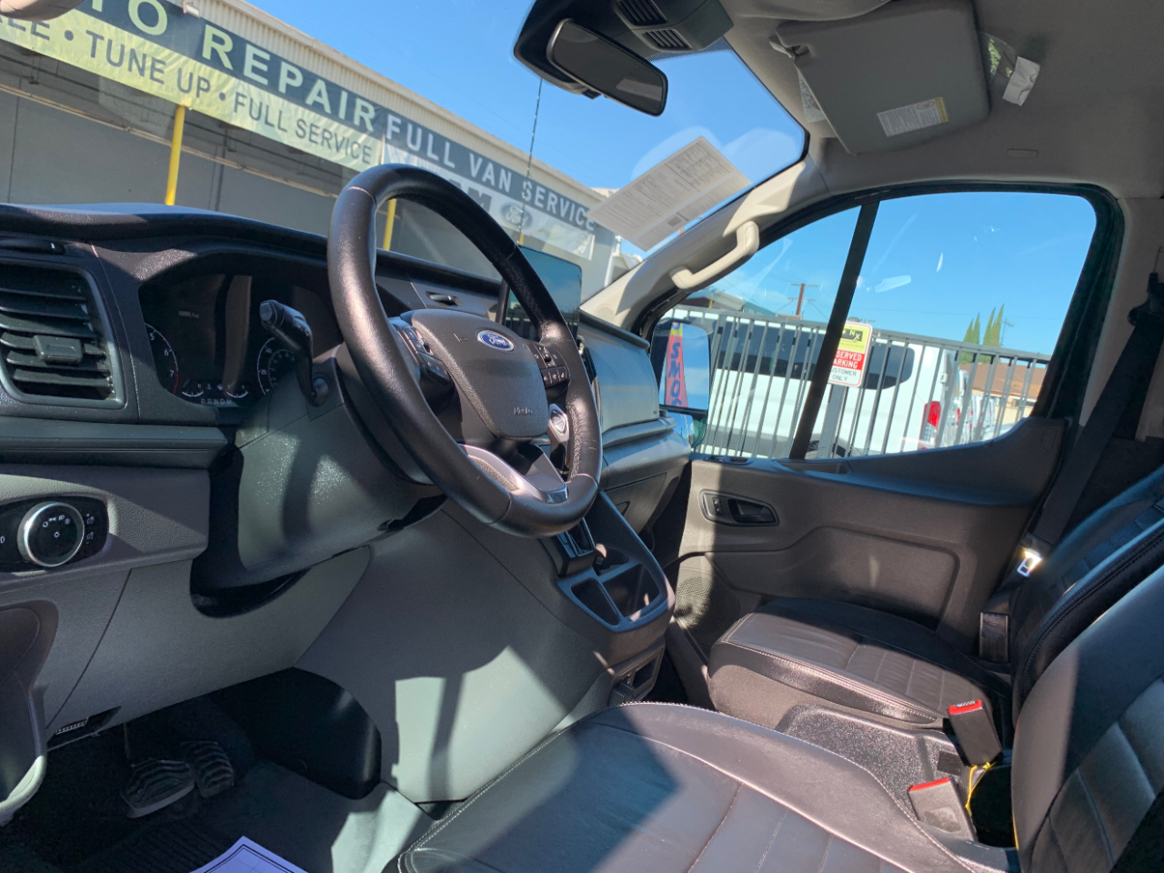 Ford Transit Passenger Wagon T-150 130" Low Roof XLT AWD 2020