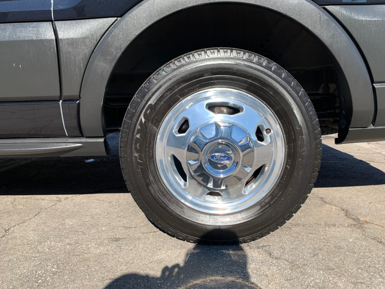 Ford Transit Passenger Wagon T-150 130" Low Roof XLT AWD 2020