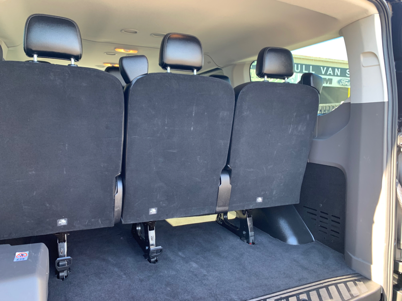 Ford Transit Passenger Wagon T-150 130" Low Roof XLT AWD 2020