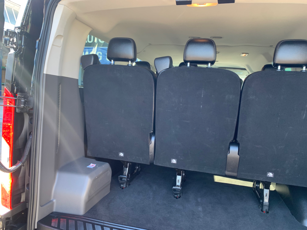 Ford Transit Passenger Wagon T-150 130" Low Roof XLT AWD 2020