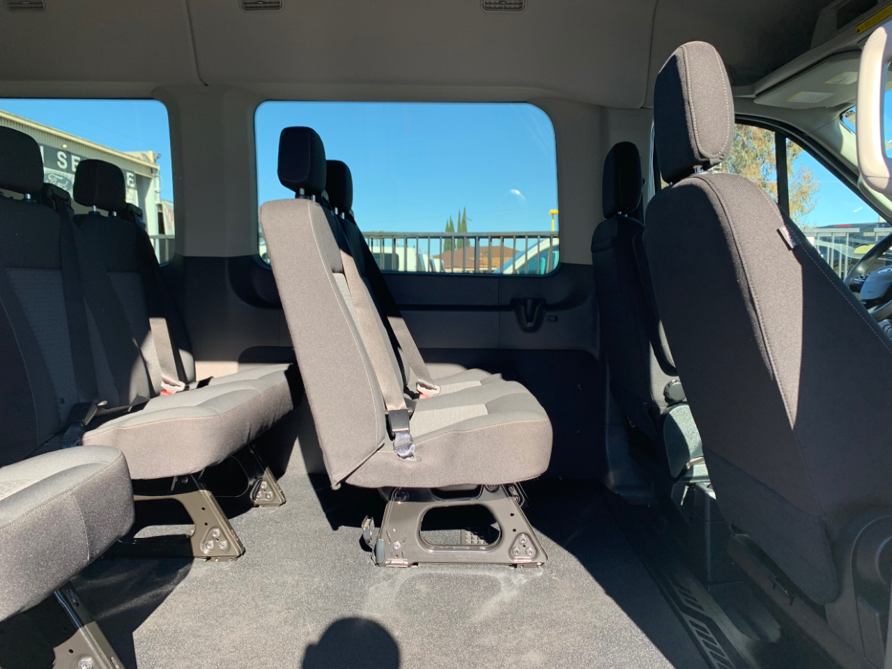 Ford Transit Passenger Wagon T-150 130" Med Roof XL RWD 2020