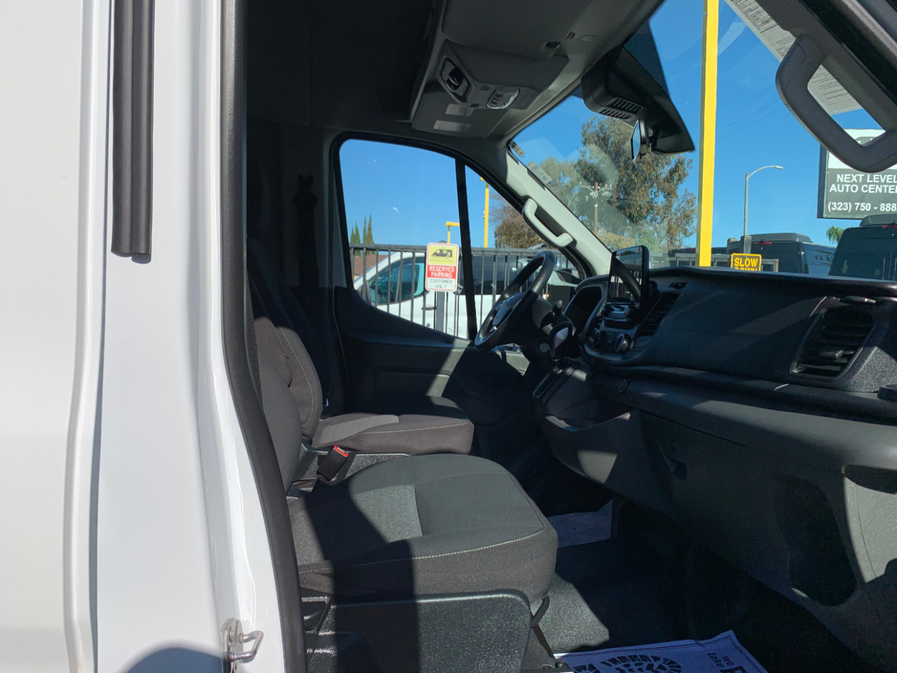 Ford Transit Passenger Wagon T-150 130" Med Roof XL RWD 2020