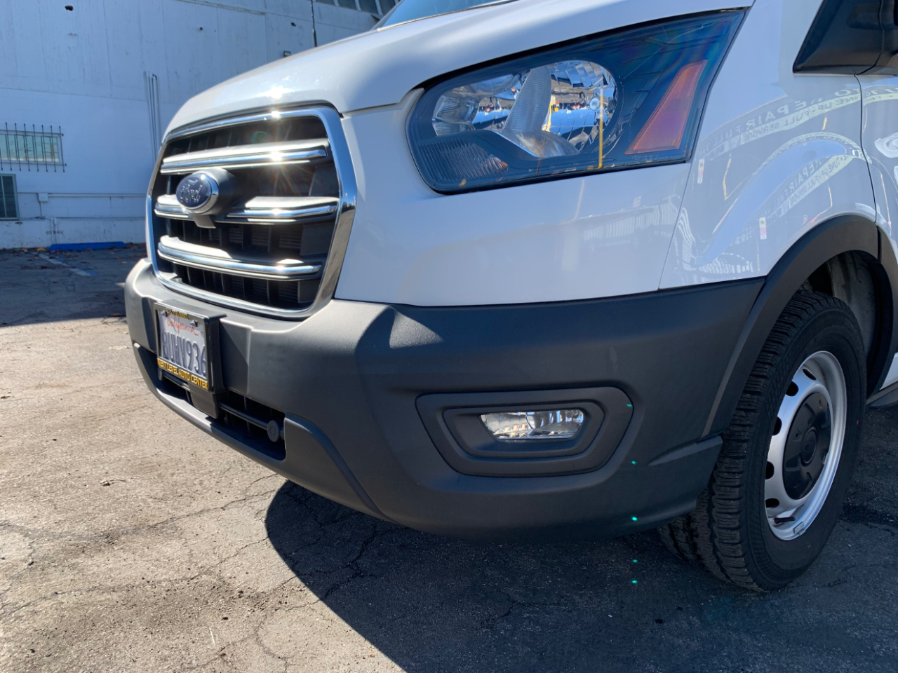 Ford Transit Passenger Wagon T-150 130" Med Roof XL RWD 2020