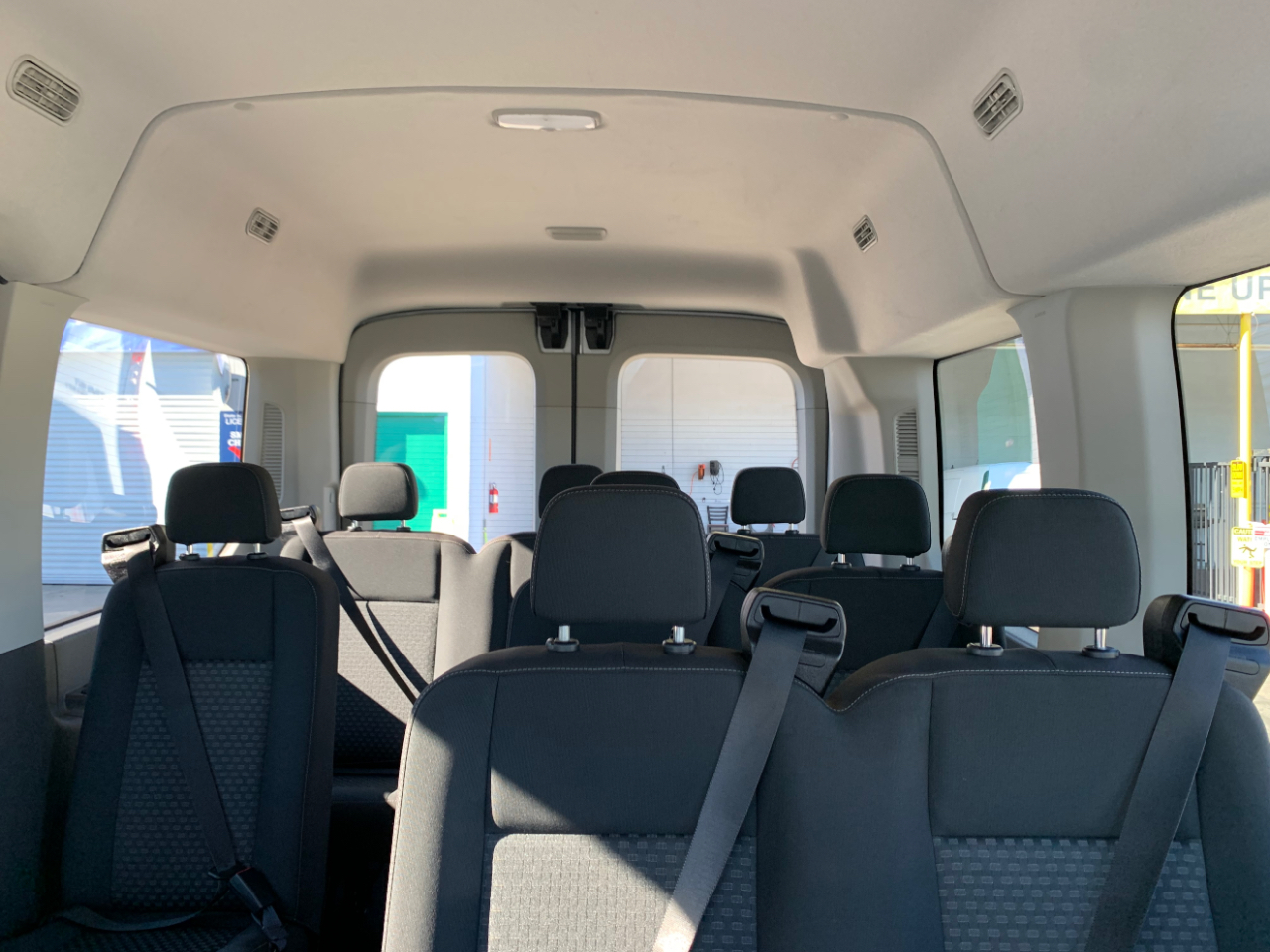 Ford Transit Passenger Wagon T-150 130" Med Roof XL RWD 2020