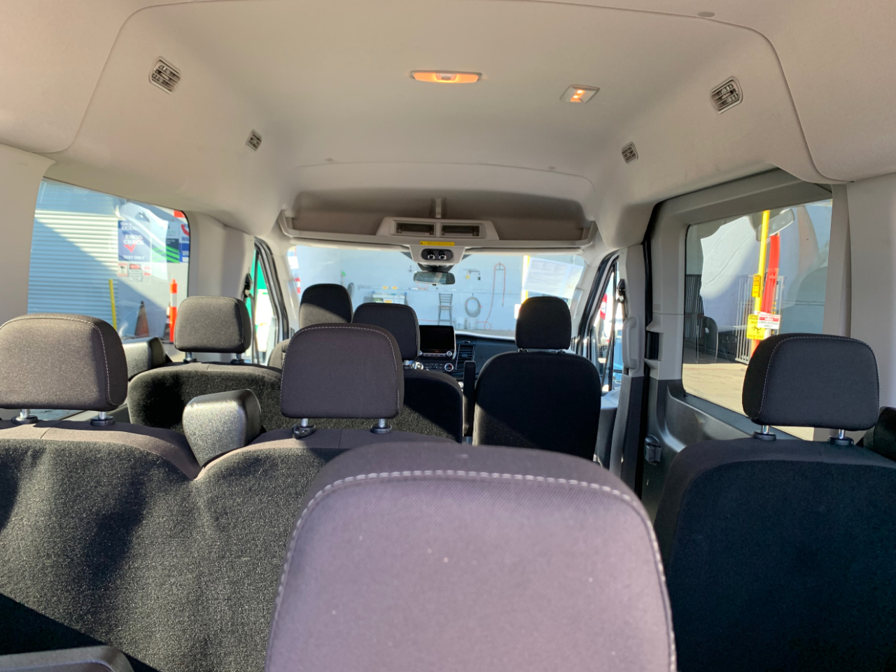 Ford Transit Passenger Wagon T-150 130" Med Roof XL RWD 2020