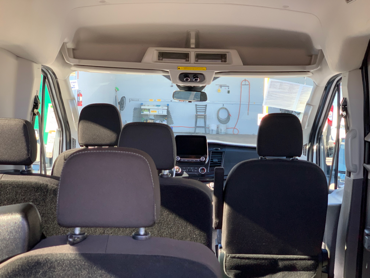 Ford Transit Passenger Wagon T-150 130" Med Roof XL RWD 2020