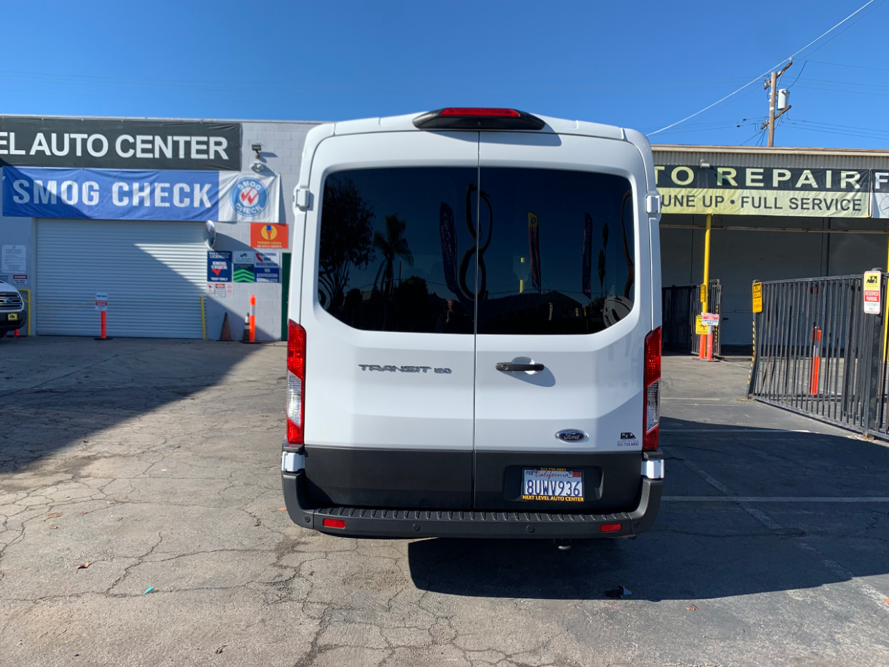 Ford Transit Passenger Wagon T-150 130" Med Roof XL RWD 2020