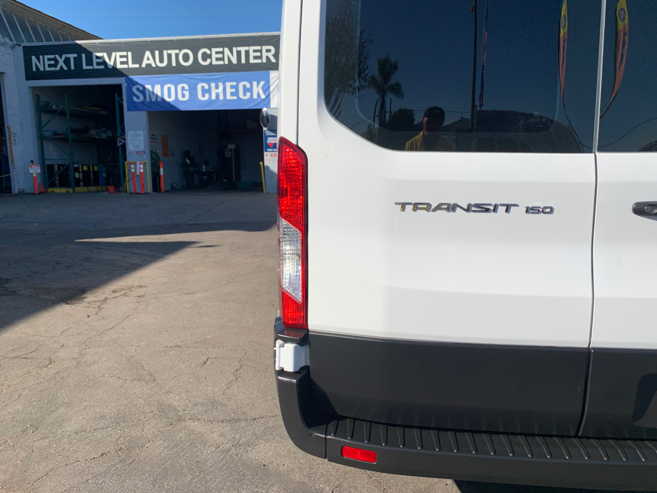 Ford Transit Passenger Wagon T-150 130" Med Roof XLT Sliding RH Dr 2019