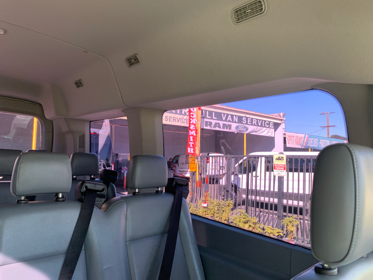 Ford Transit Passenger Wagon T-150 130" Med Roof XLT Sliding RH Dr 2019