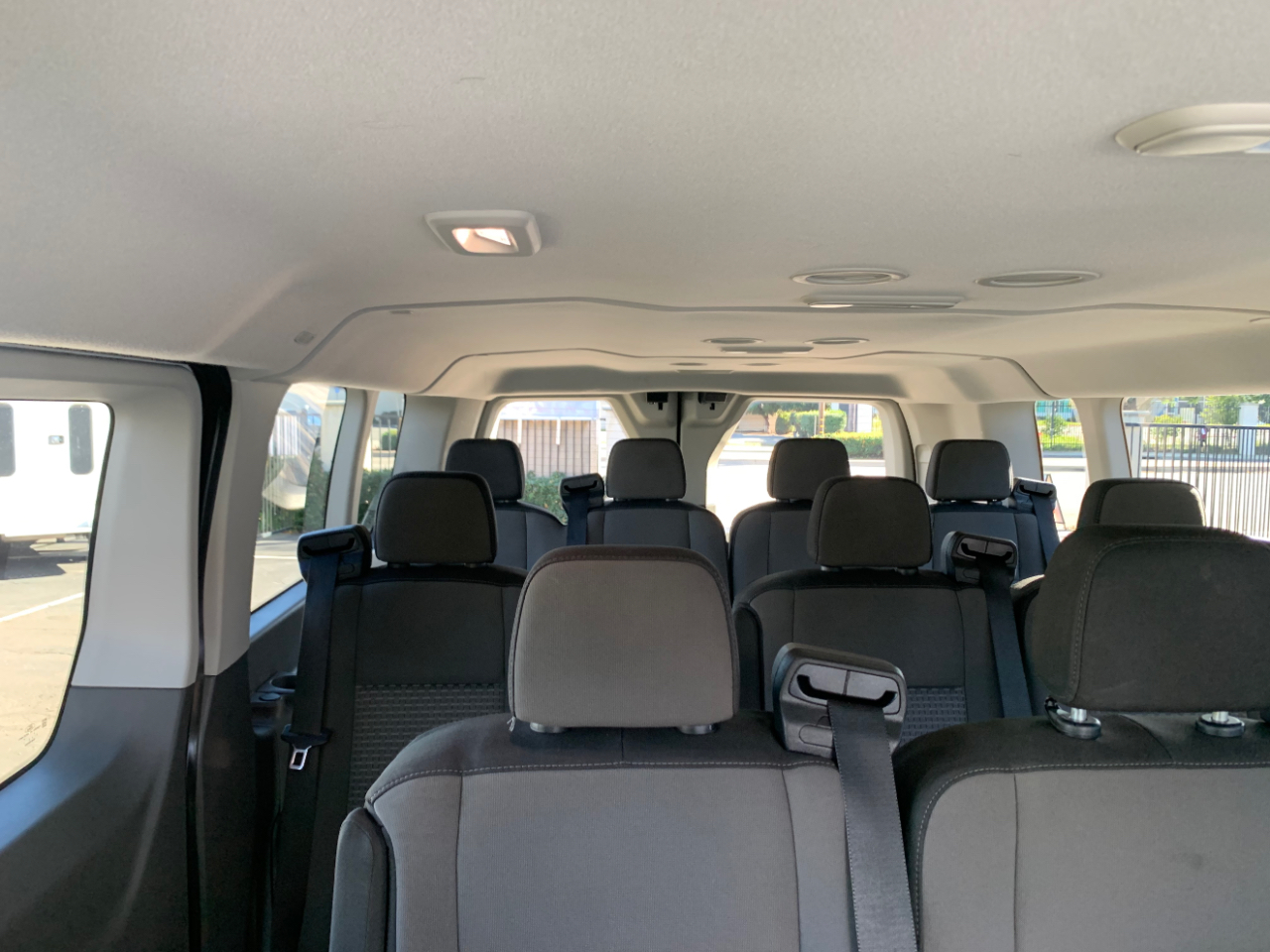 Ford Transit Passenger Wagon T-350 148" Low Roof XLT RWD 2023