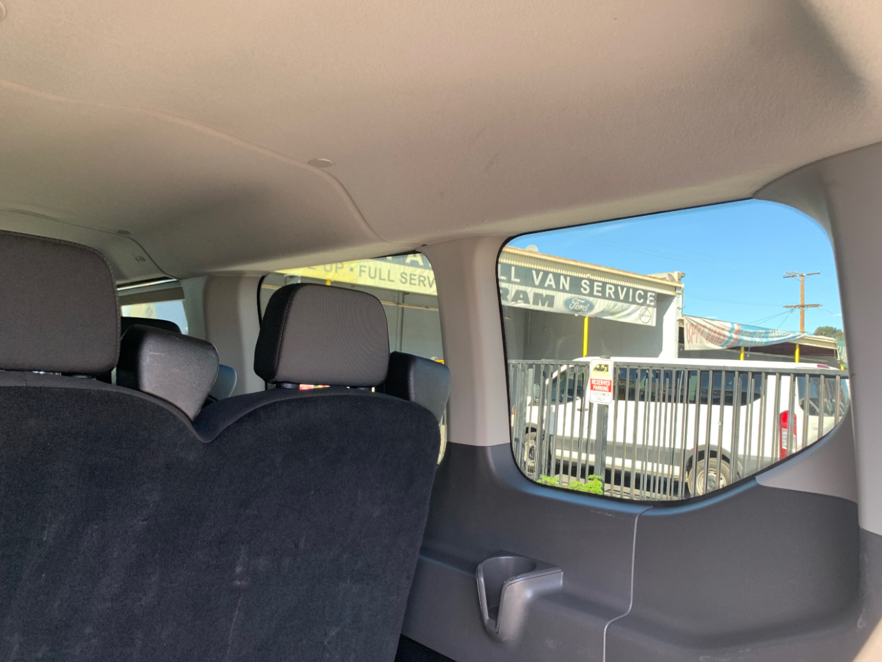 Ford Transit Passenger Wagon T-350 148" Low Roof XLT RWD 2023