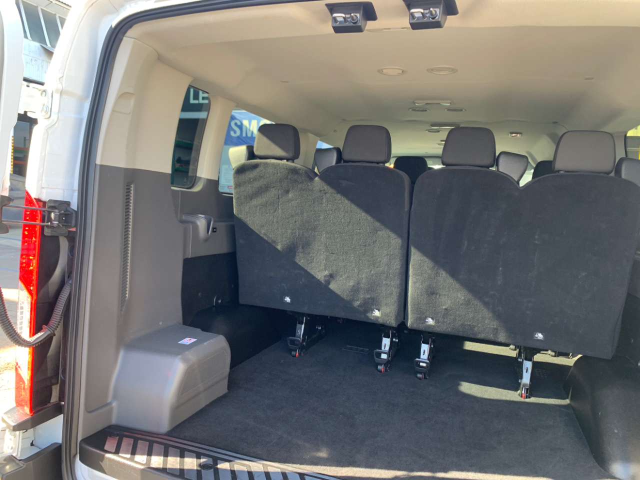 Ford Transit Passenger Wagon T-350 148" Low Roof XLT RWD 2023