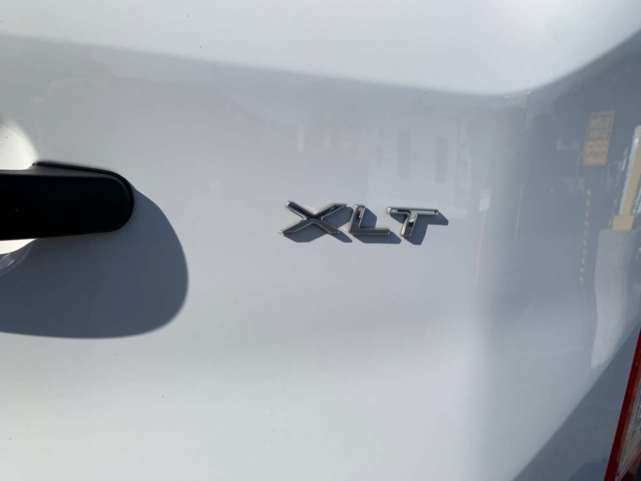 Ford Transit Passenger Wagon T-350 148" Low Roof XLT RWD 2023