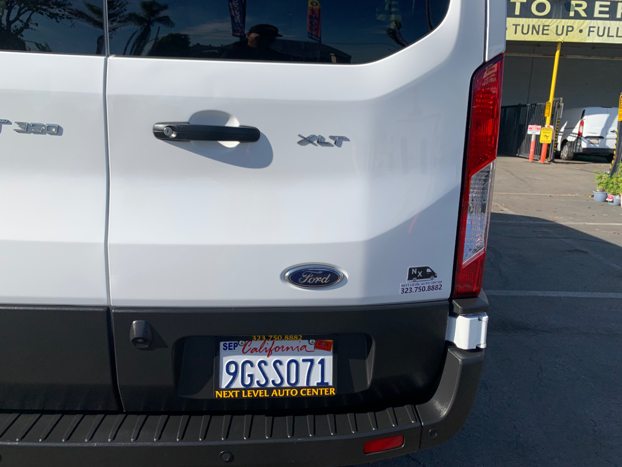 Ford Transit Passenger Wagon T-350 148" Low Roof XLT RWD 2023