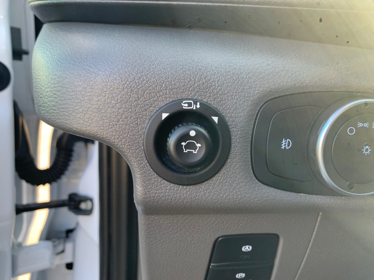 Ford Transit Passenger Wagon T-350 148" Low Roof XLT RWD 2023