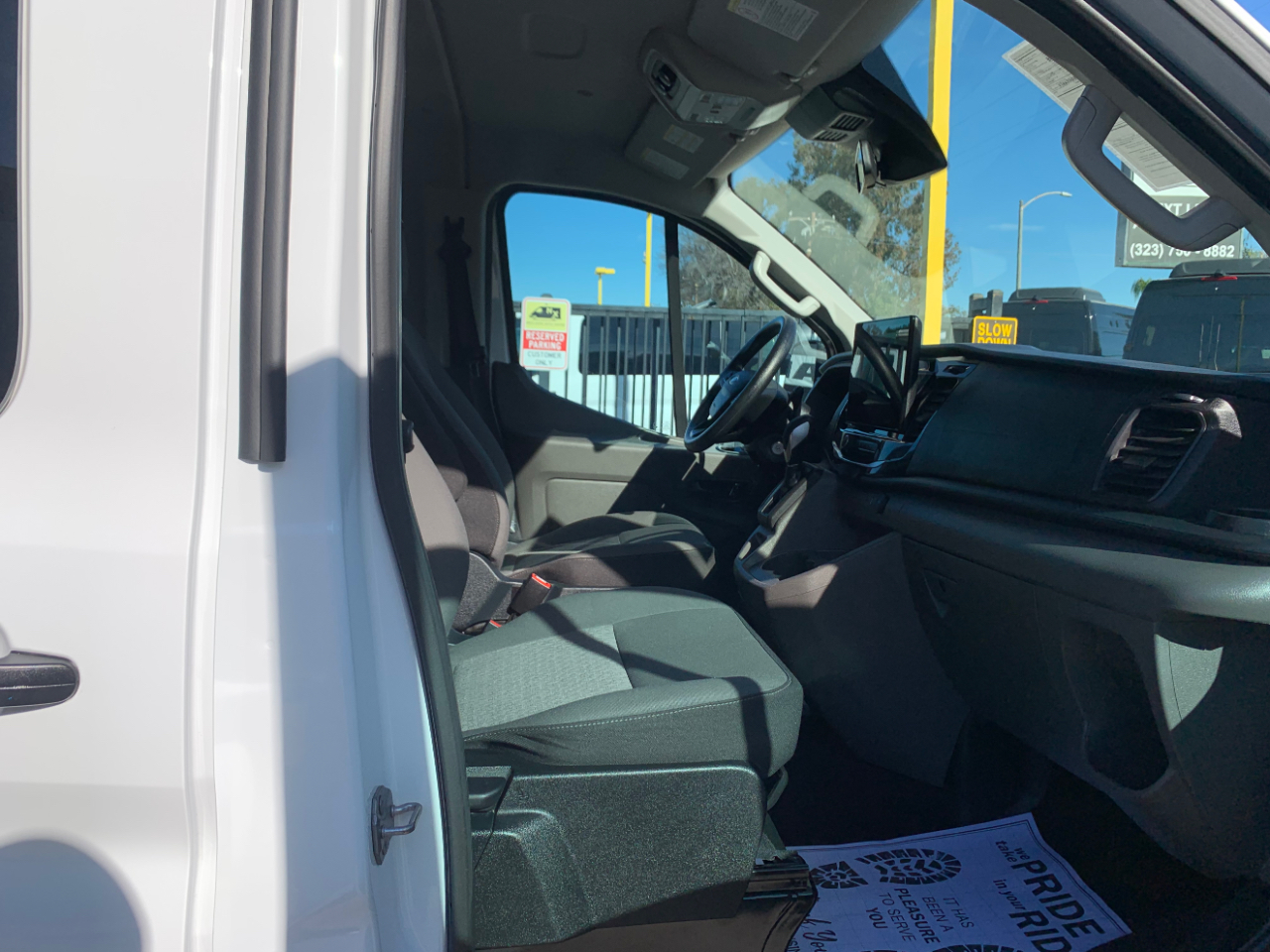 Ford Transit Passenger Wagon T-350 148" Low Roof XLT RWD 2023