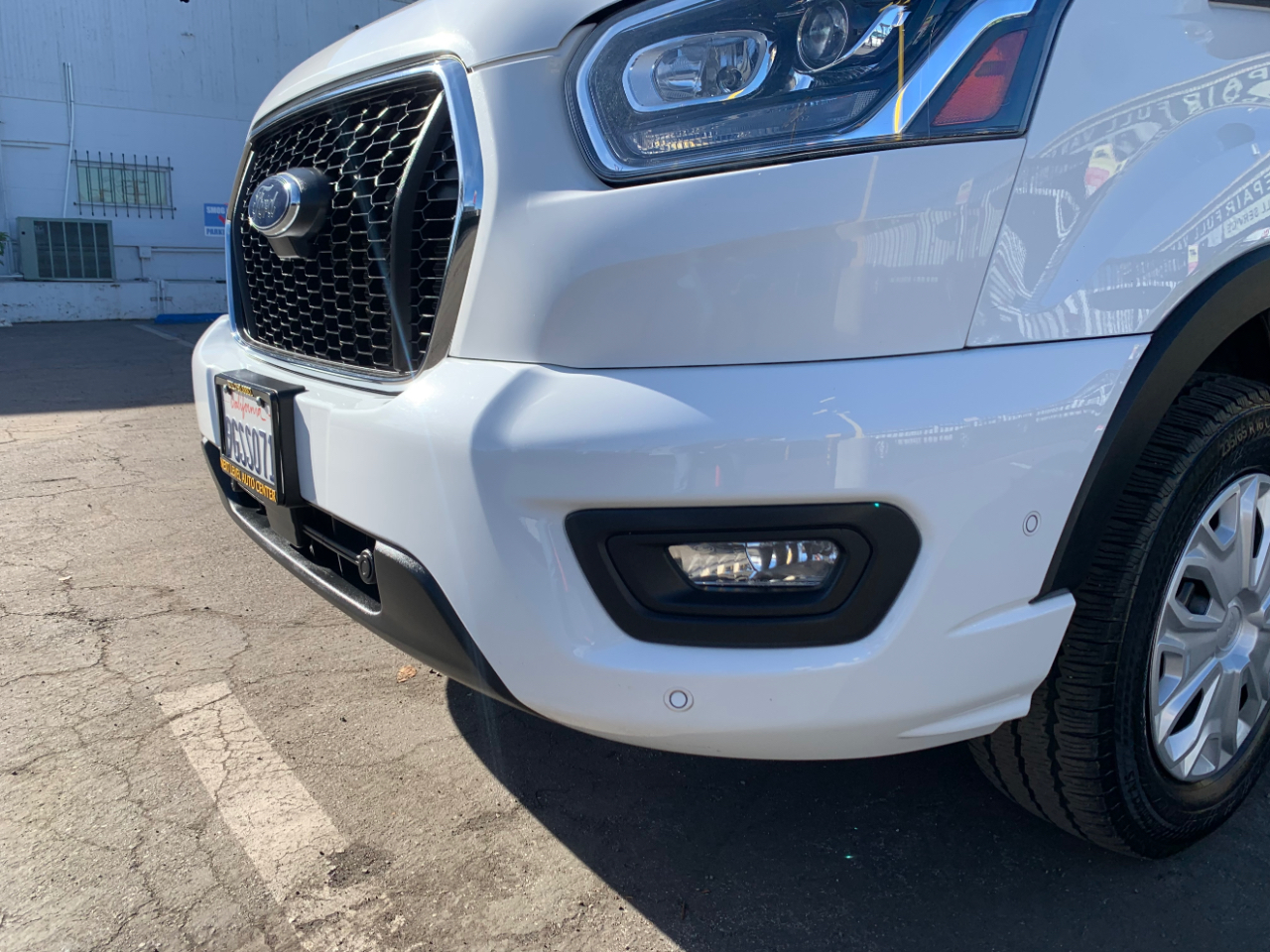 Ford Transit Passenger Wagon T-350 148" Low Roof XLT RWD 2023