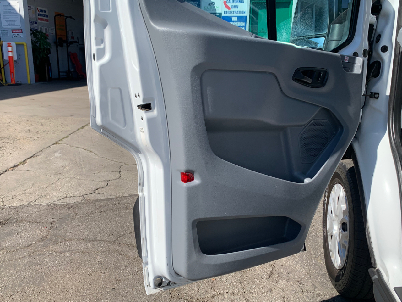 Ford Transit Passenger Wagon T-150 130" Low Roof XLT Sliding RH Dr 2019