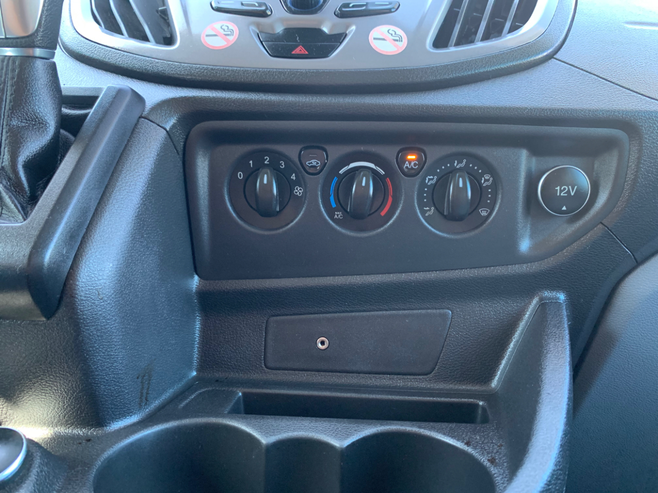 Ford Transit Passenger Wagon T-150 130" Low Roof XLT Sliding RH Dr 2019