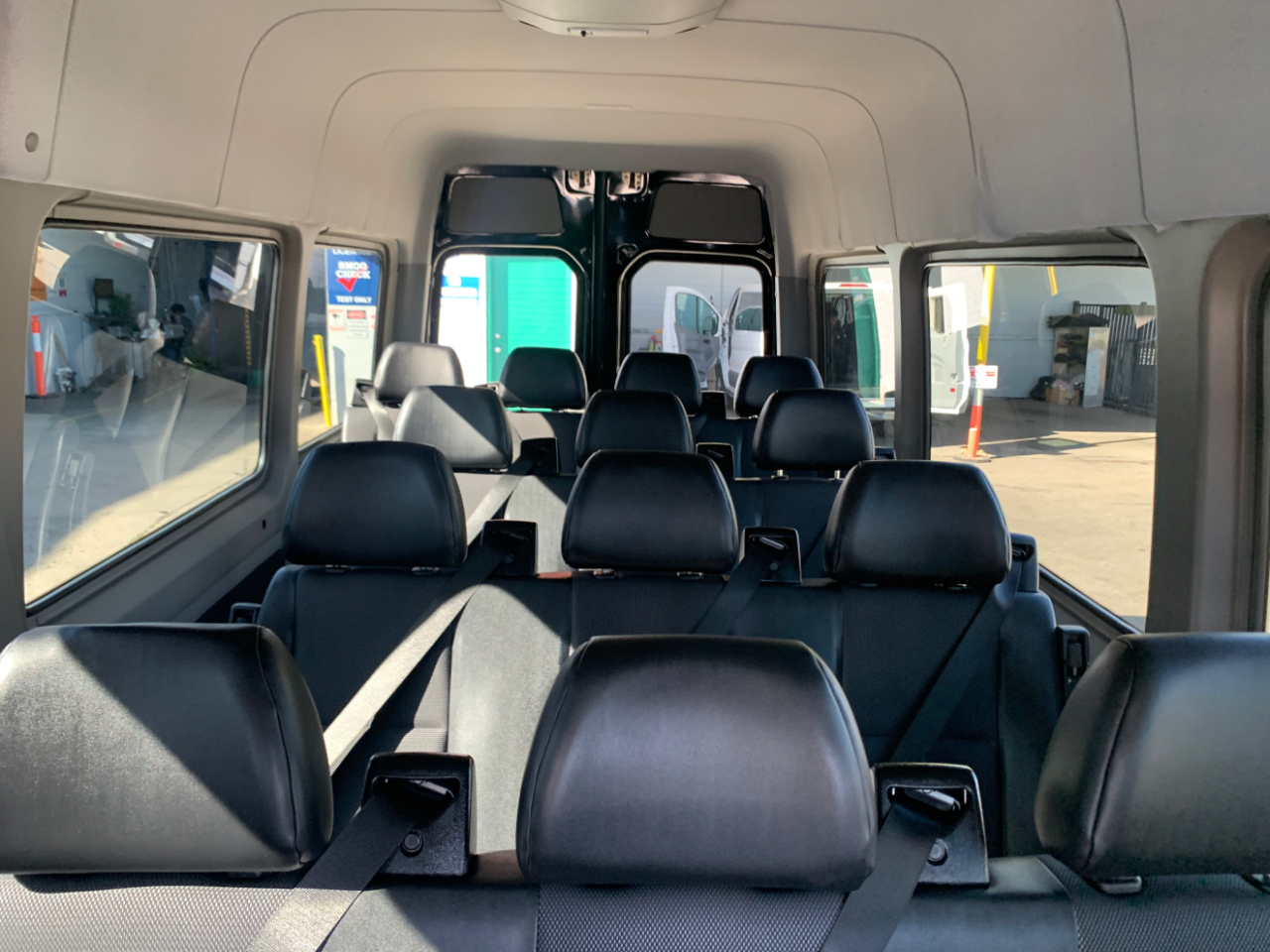 Mercedes-Benz Sprinter Passenger Vans RWD 2500 170" 2016