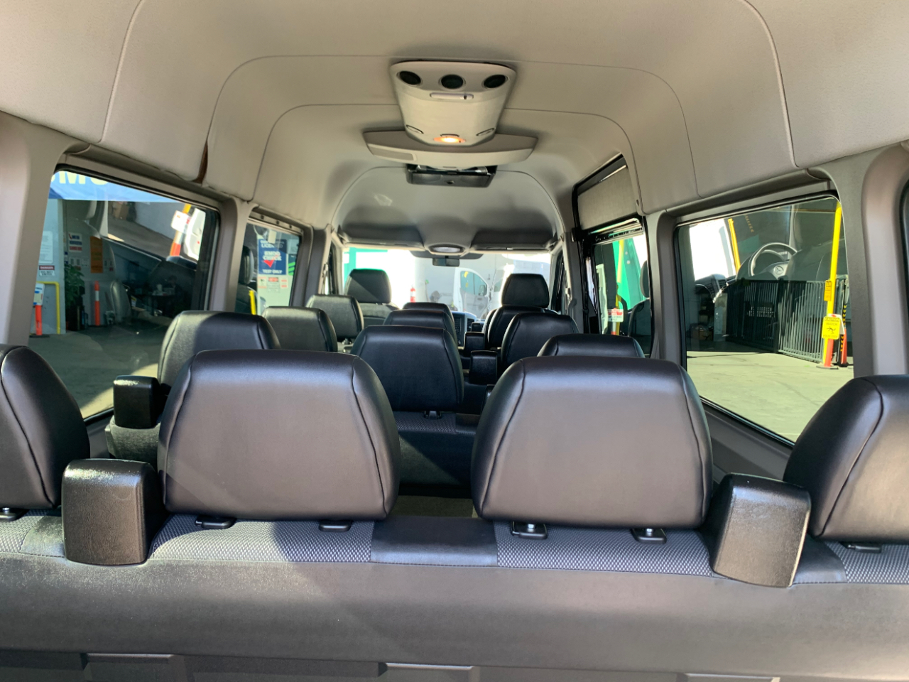 Mercedes-Benz Sprinter Passenger Vans RWD 2500 170" 2016