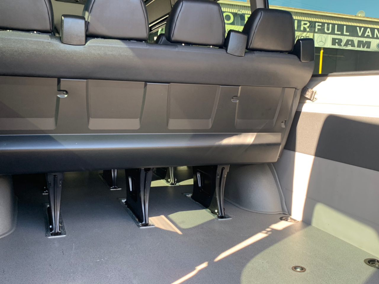 Mercedes-Benz Sprinter Passenger Vans RWD 2500 170" 2016