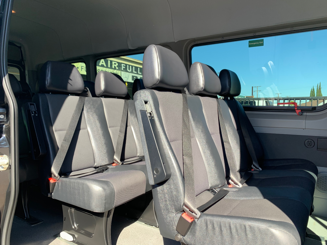 Mercedes-Benz Sprinter Passenger Vans RWD 2500 170" 2016