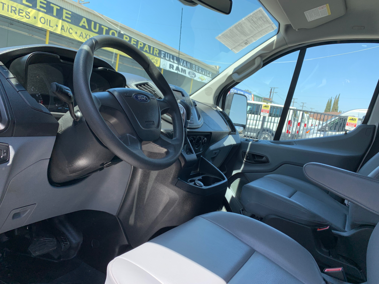 Ford Transit Passenger Wagon T-150 130" Low Roof XLT Sliding RH Dr 2019