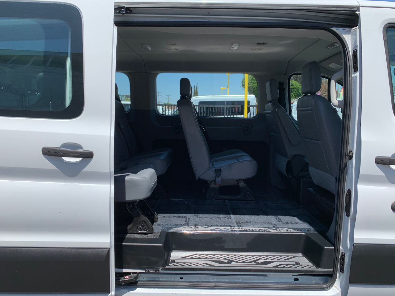 Ford Transit Passenger Wagon T-150 130" Low Roof XLT Sliding RH Dr 2019