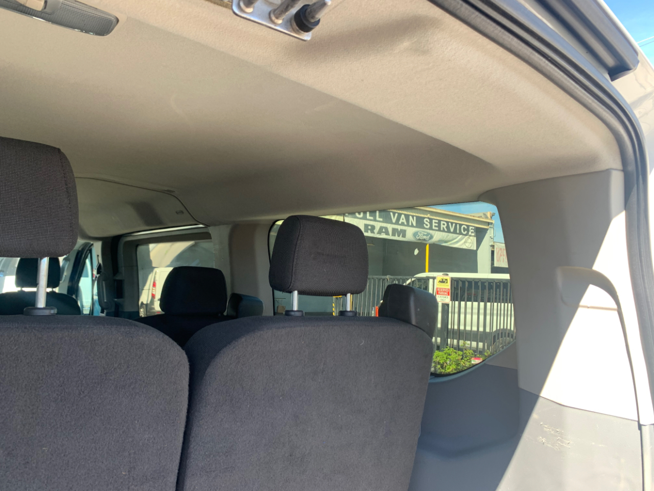 Ford Transit Wagon T-150 130" Low Roof XLT Sliding RH Dr 2015