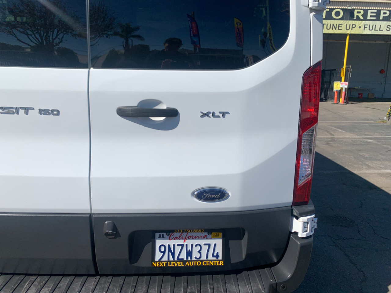 Ford Transit Wagon T-150 130" Low Roof XLT Sliding RH Dr 2015