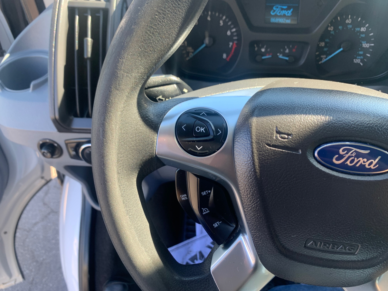 Ford Transit Wagon T-150 130" Low Roof XLT Sliding RH Dr 2015