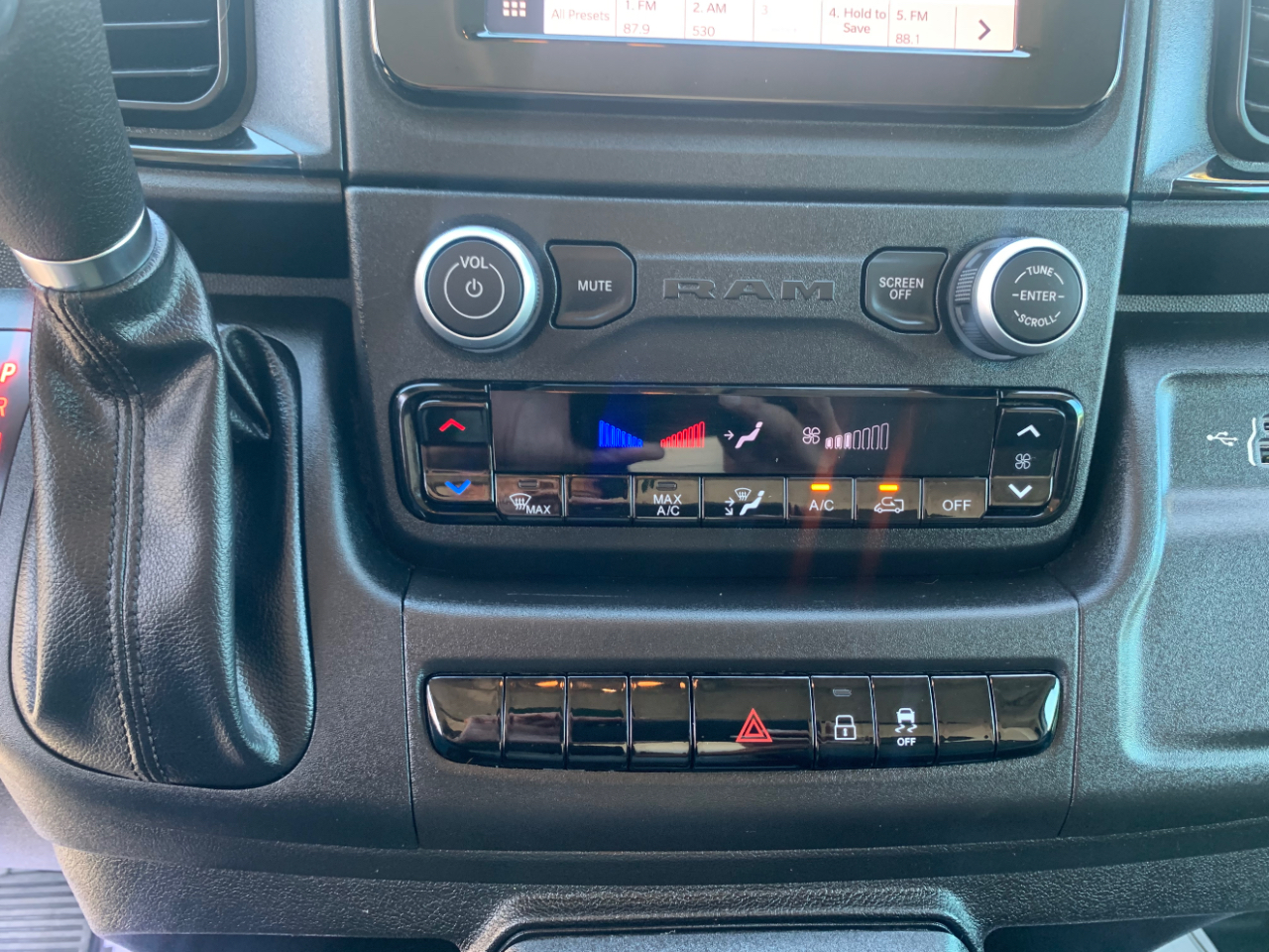 RAM ProMaster Cargo Van 1500 Low Roof 136" WB 2022