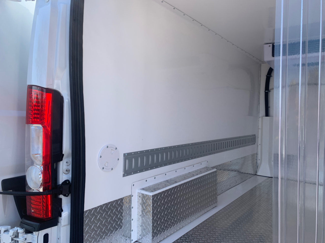 RAM ProMaster Cargo Van 1500 Low Roof 136" WB 2022