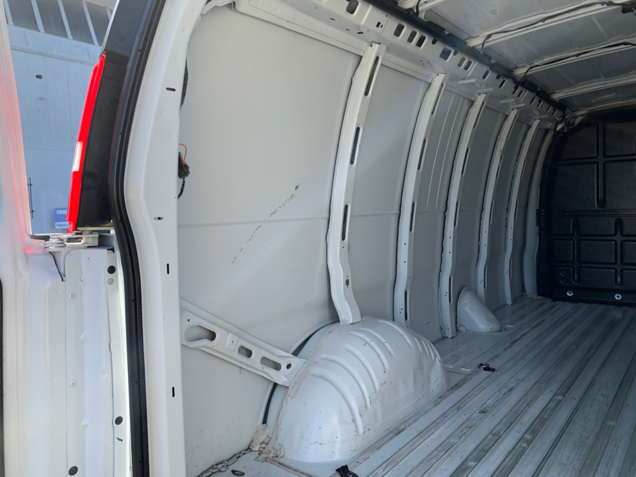 Chevrolet Express Cargo Van RWD 2500 155" 2022