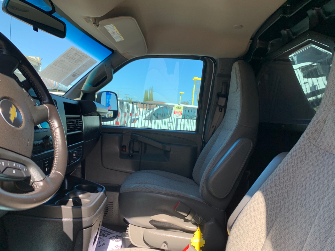 Chevrolet Express Cargo Van RWD 2500 155" 2022