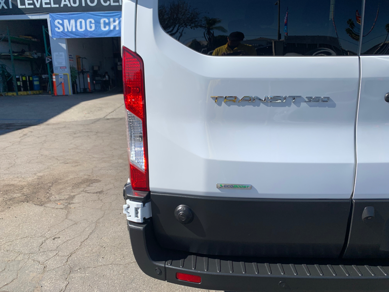 Ford Transit Passenger Wagon T-350 148" Low Roof XLT RWD 2024