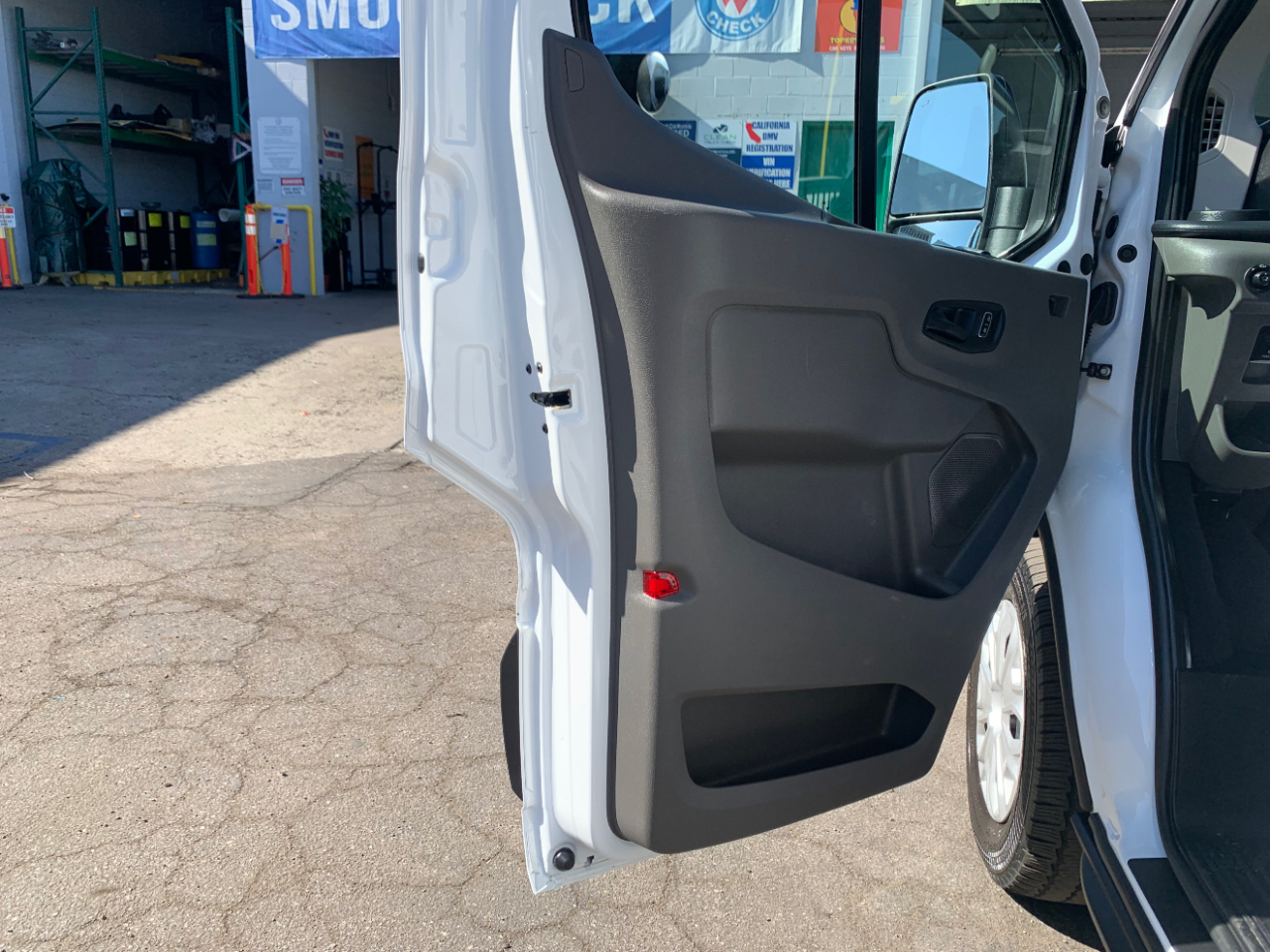 Ford Transit Passenger Wagon T-350 148" Low Roof XLT RWD 2024