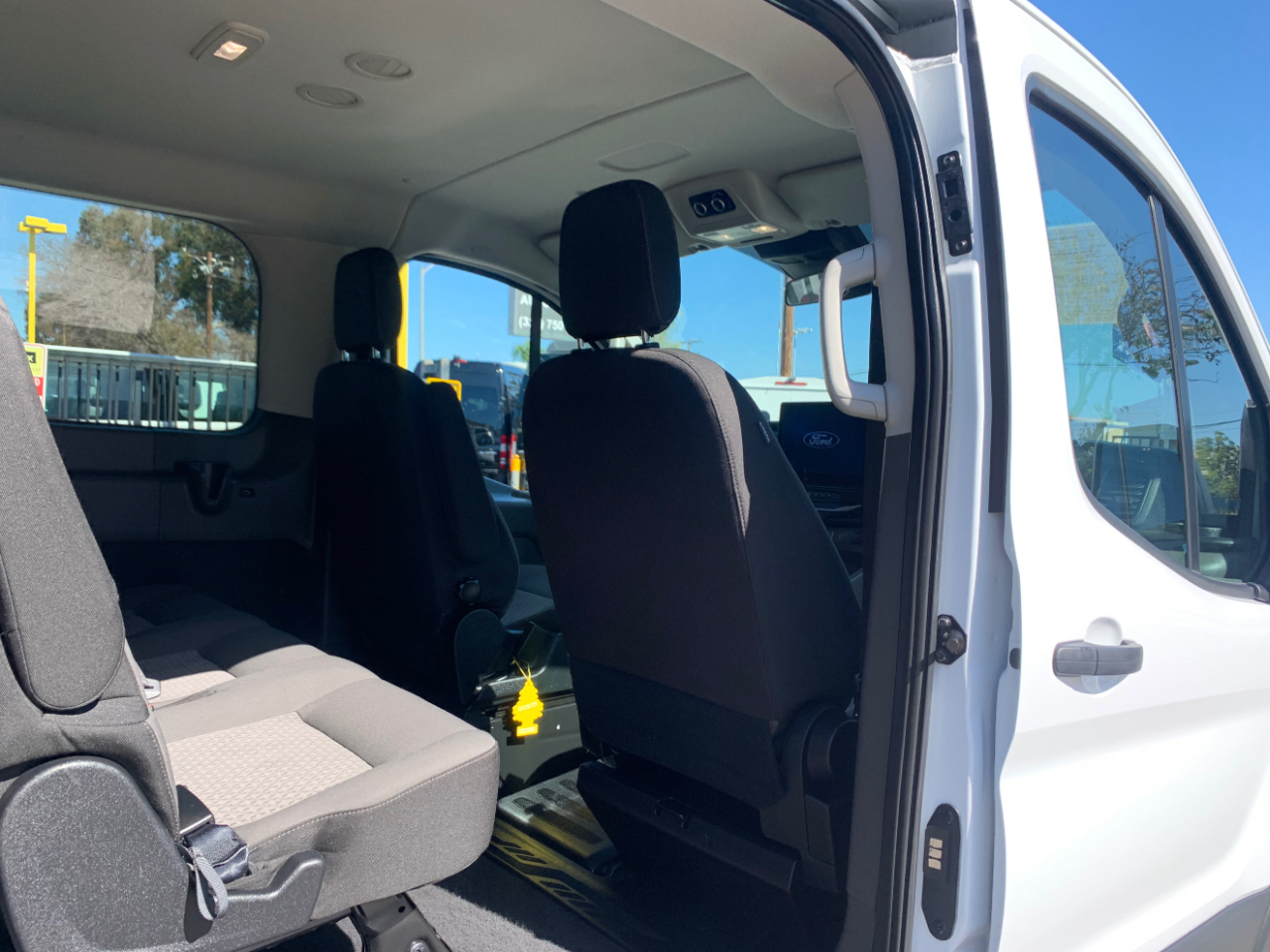 Ford Transit Passenger Wagon T-350 148" Low Roof XLT RWD 2024