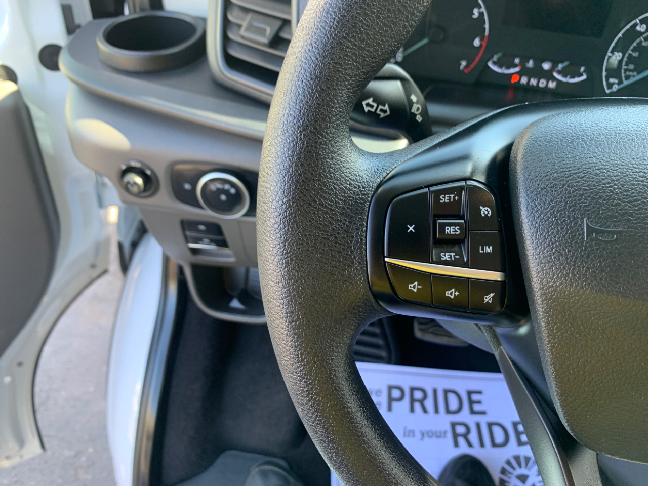 Ford Transit Passenger Wagon T-350 148" Low Roof XLT RWD 2024