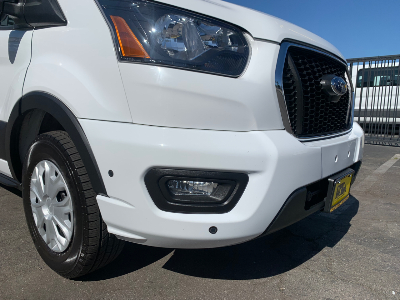 Ford Transit Passenger Wagon T-350 148" Low Roof XLT RWD 2024