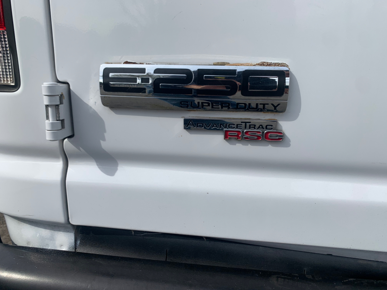 Ford Econoline Cargo Van E-250 2014