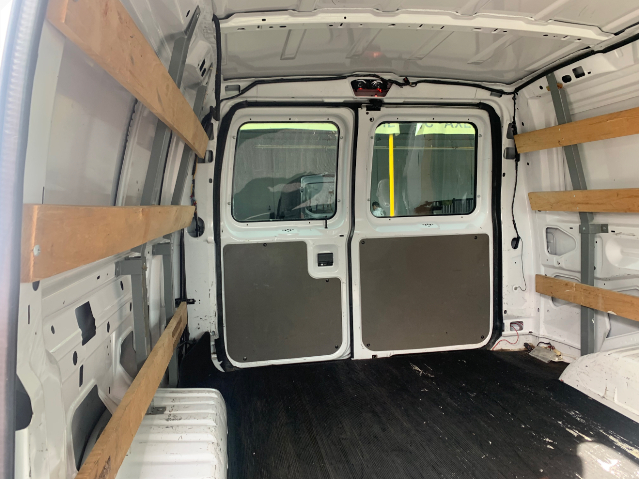 Ford Econoline Cargo Van E-250 2014